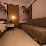 Colosseum Hotel