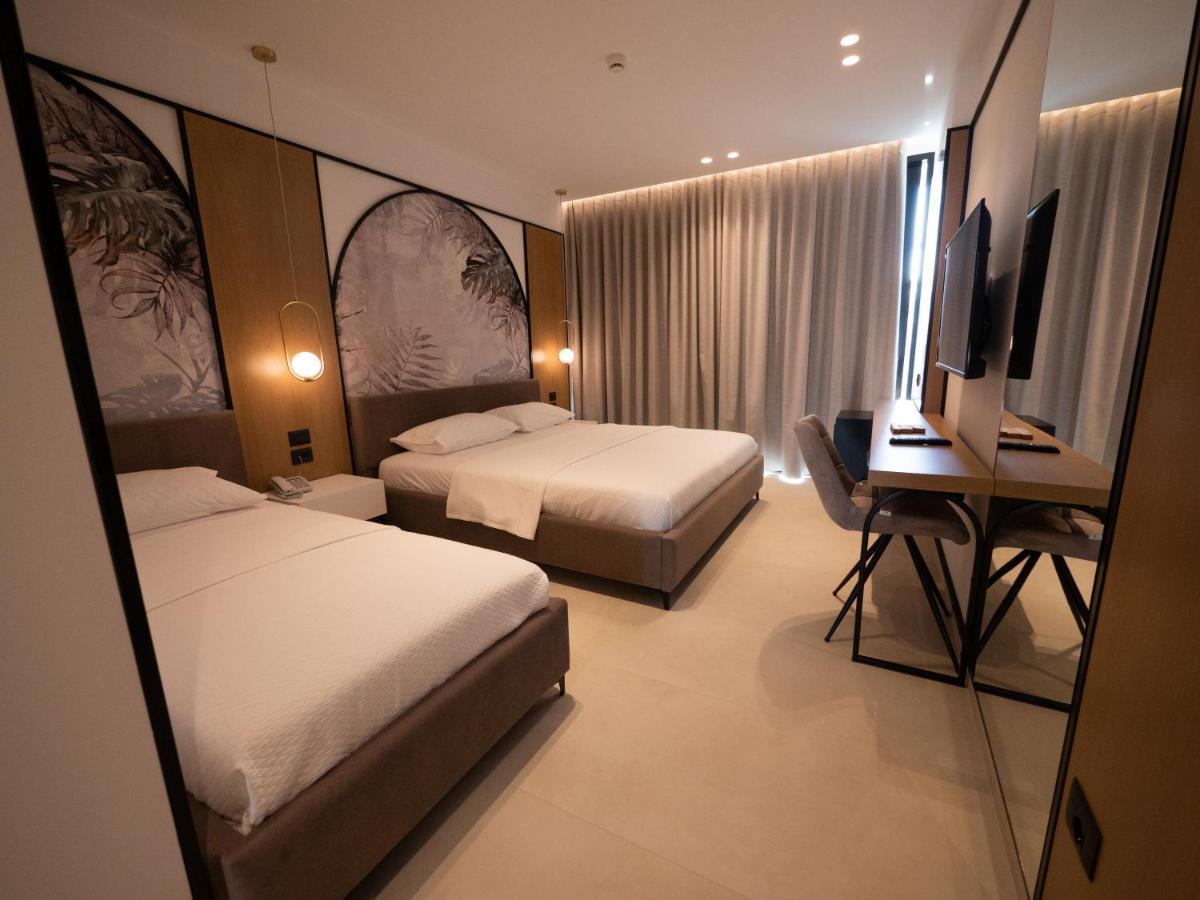 Colosseum Hotel 4*