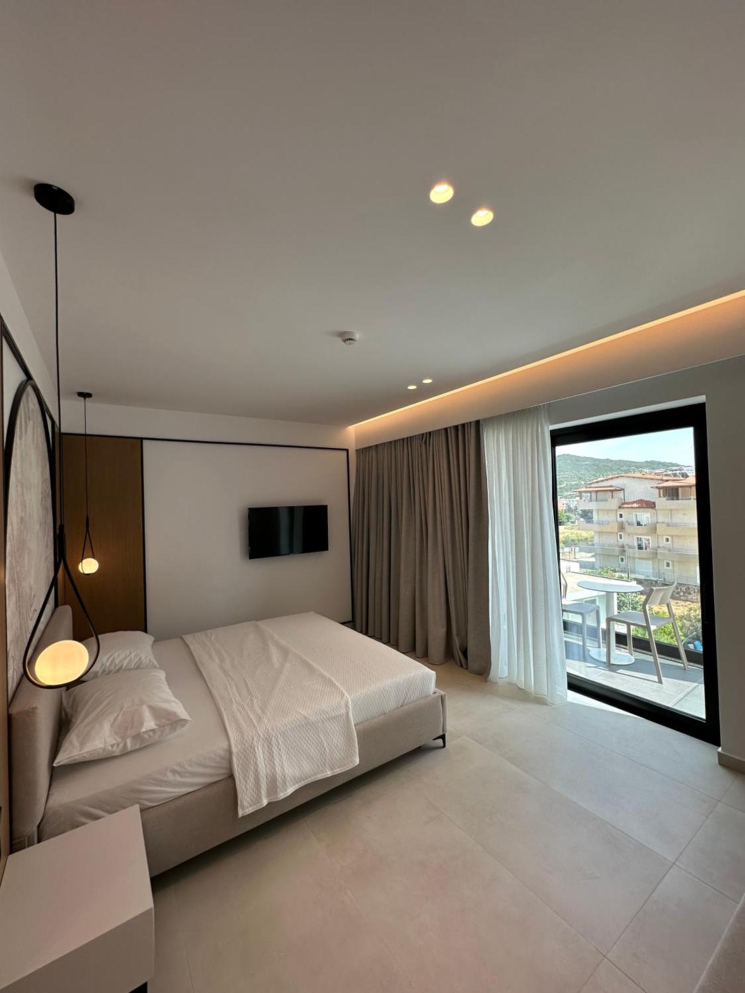Colosseum Hotel