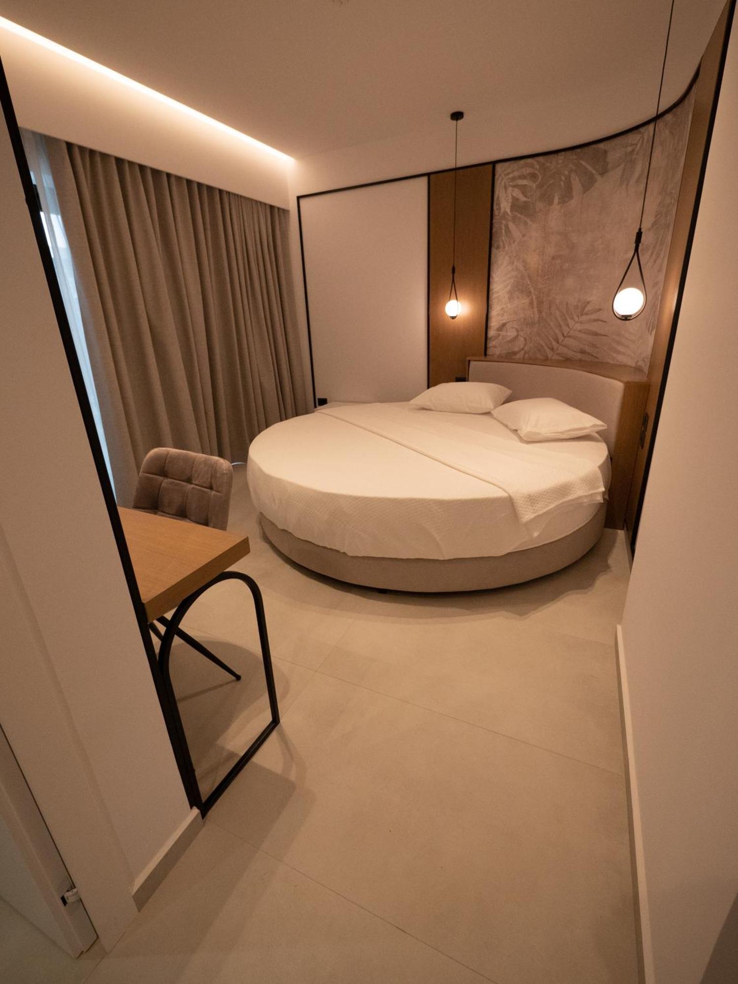 Hotel Colosseum Ksamil