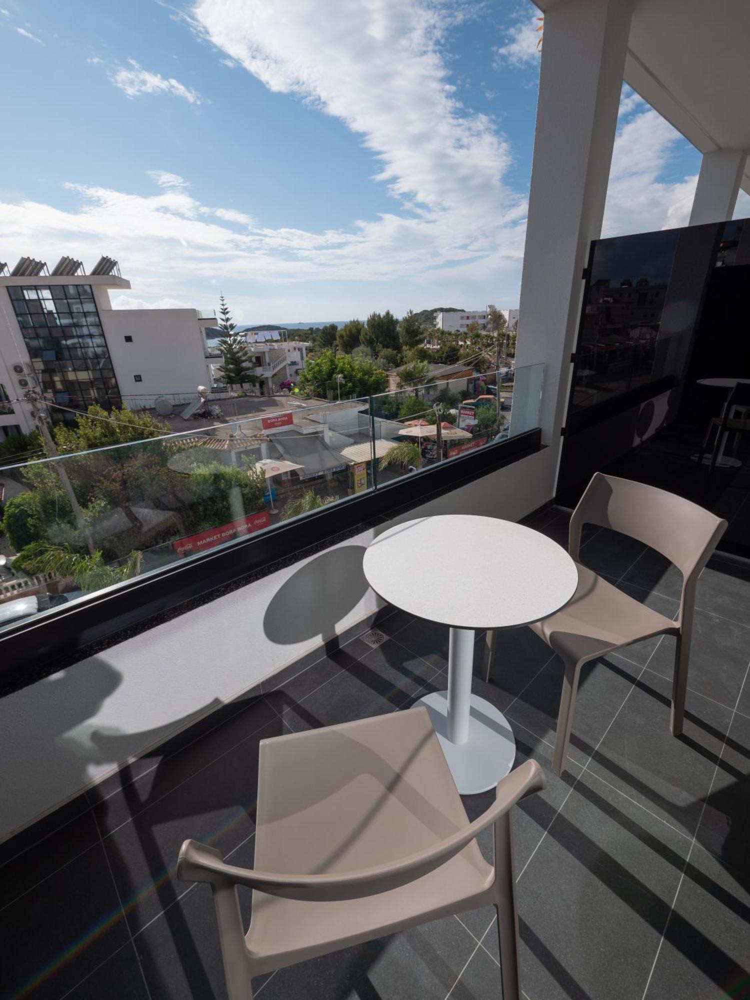 Colosseum Hotel Ksamil